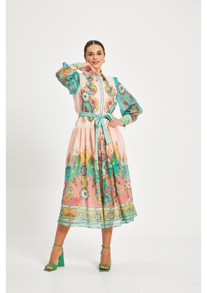 Kadın Desenli Gömlek Yaka Elbise – Kuşaklı, Astarlı, Uzun Kollu, %100 Polyester Dış, %100 Pamuk Astar fırsatları