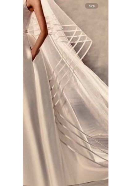 4 Sıra Biyeli Krem Rengi Uzun Gelin Duvağı fiyatları