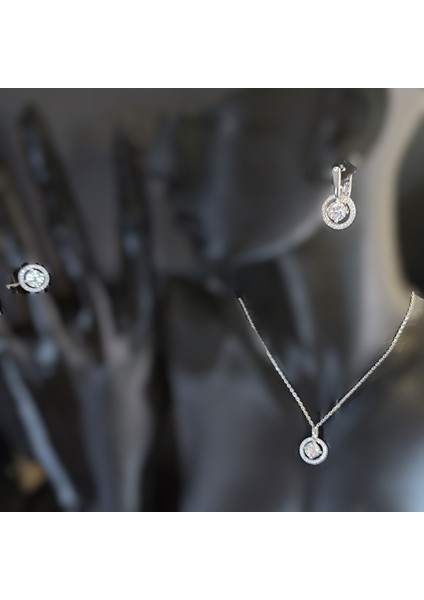 Halka Içinde Yuvarlak Zirkon Taşlı Set