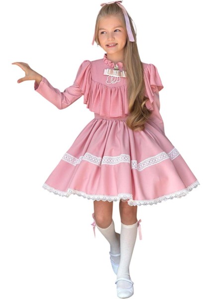 Kız Çocuk Göğsü ve Yakası Fırfırlı Eteği Pliseli Dantel Şerit Detaylı Pudra Elbise indirimleri