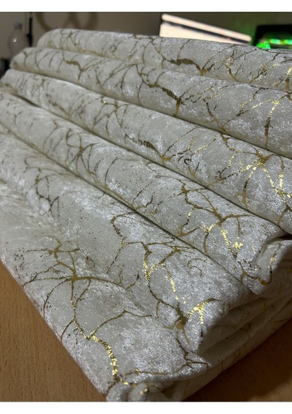 Koltuk Çekyat Örtüsü Süngerli Altınvaraklı Yeni Model Damarlı 1 Adet Açık Krem Beyaz fırsatları