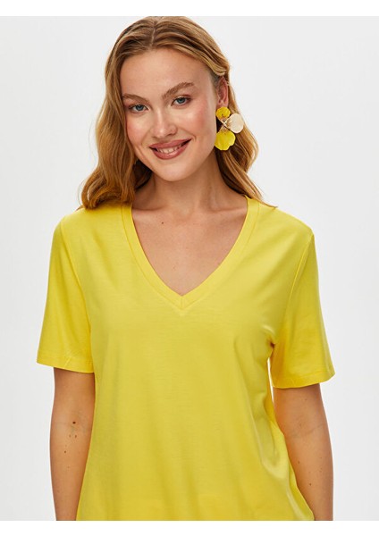 V Yaka Kısa Kol T-Shırt 001 modelleri