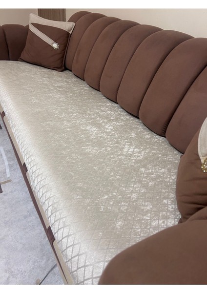 Süngerli Koltuk Örtüsü Yeni Moda Krem Rengi 1ADET Kaydırmaz ve Kırışmaz Tasarım 210*170 cm fırsatları