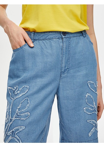 Çiçek Patch Detaylı Tenselli Jean Şort S25JST004 modelleri
