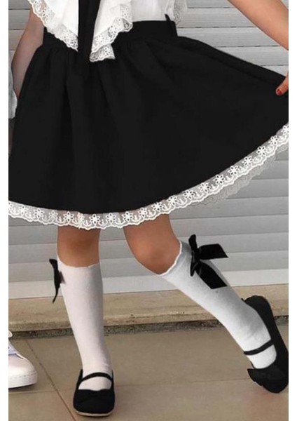 Kız Çocuk V Yaka Omuzları ve Etek Ucu Dantel Işlemeli Siyah Elbise fırsatları