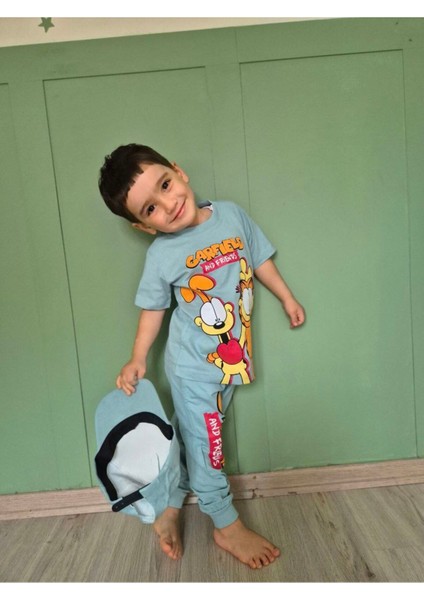 Kısa Kollu Garfield Baskılı Eşofman Takımı Şapka Hediyeli fiyatları