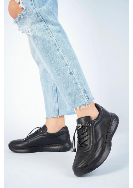 Hakiki Deri Kadın Deri Sneaker Spor Ayakkabı TRC171-0111