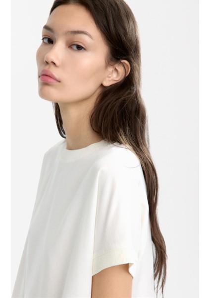 Fitilli Yaka T-Shirt indirimleri