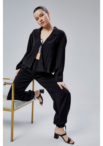 Siyah Salaş Kesim Bağlama Detaylı Gömlek fiyatları