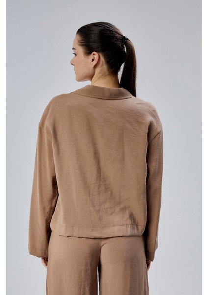 Açık Kahverengi Salaş Kesim Bağlama Detaylı Gömlek modelleri