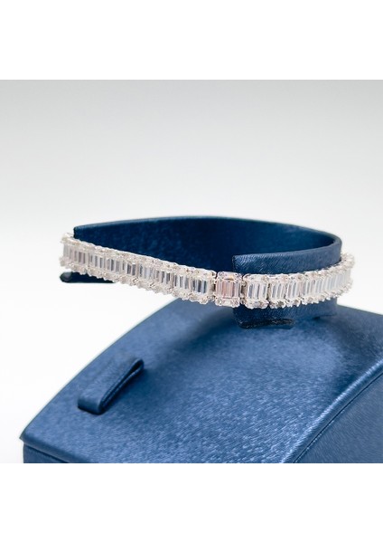 Baget Taşlı Su Yolu Gümüş Bileklik