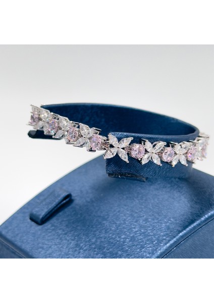 Pırlanta Montür Yonca Su Yolu Gümüş Bileklik modelleri