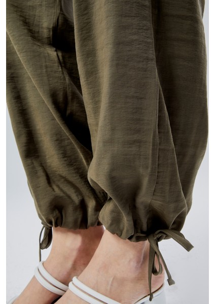 Haki Salaş Kesim Modal Dokuma Pantolon modelleri