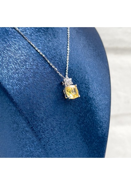 Sitrin Taşlı Lotus Başlık Gümüş Kolye