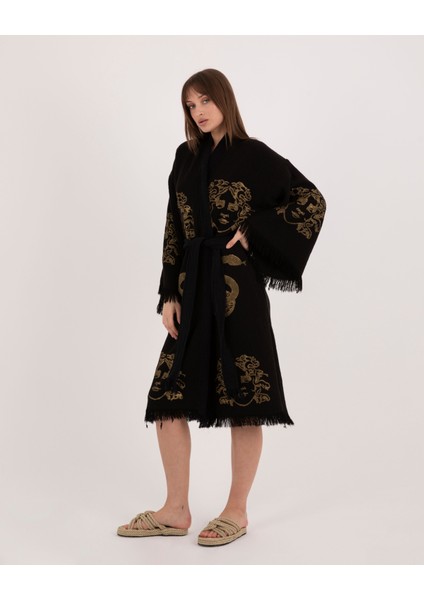 Krizantem Bornoz ,plaj Kıyafeti,kimono , Kaftan ,sabahlık Siyah Kumaş Altın Renkli Medusa Baskılı