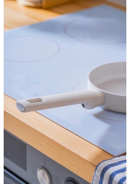 Ultimate Pro Sos Tavası - 16 cm