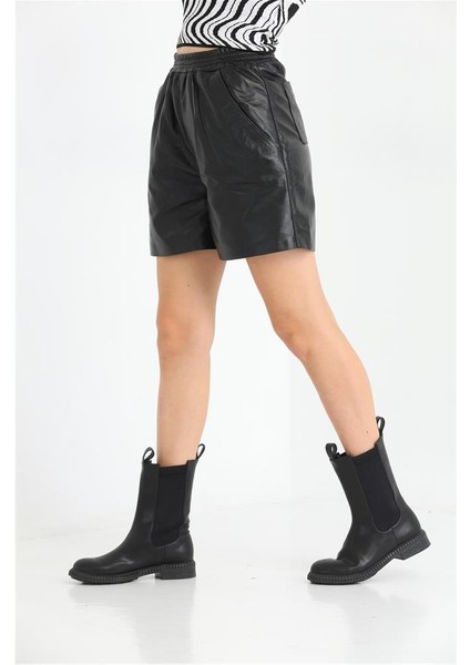 Cep ve Lastik Detaylı Kadın Deri Şort - Siyah fiyatları