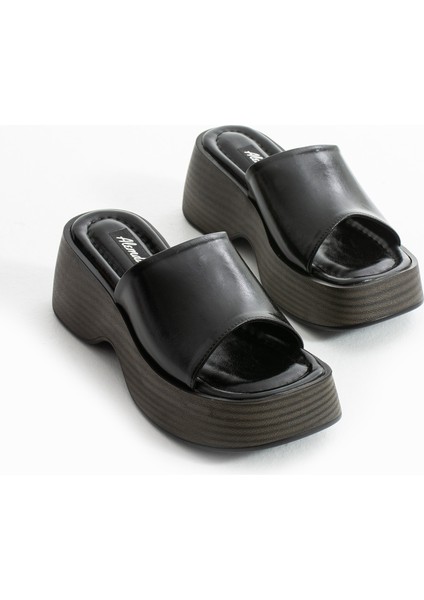 Lush Ten Rugan Dolgu Topuklu Kadın Terlik