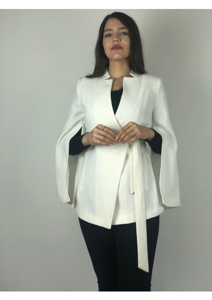 Kadın Kolu Yırtmaçlı Yandan Bağlamalı Blazer Ceket