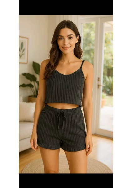 Ip Askılı Crop Şortlu Fırfırlı ve Likralı Kadın Pijama Takımı