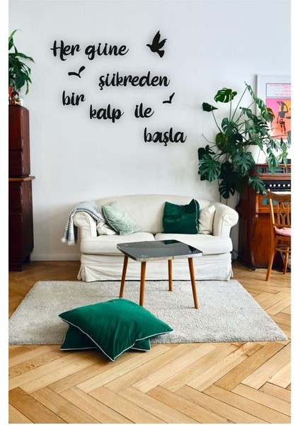 Siyah Ahşap Her Güne Şükreden Bir Kalp ile Başla Duvar Dekoru Salon Oturma Yatak Odası 60 x 60 Tablo