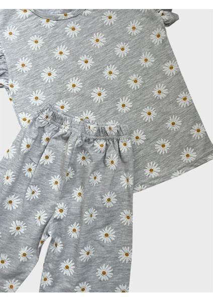 Kız Çocuk Pamuklu Gri Papatya Desenli Kısa Kollu Şortlu Yazlık Pijama Takımı