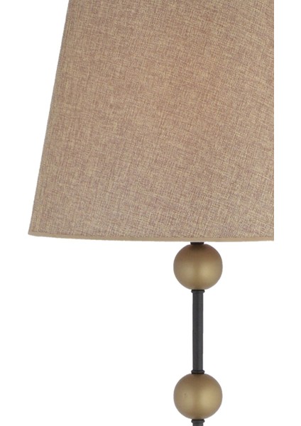 Modern metal ayaklı oturma odası lambası, şık ve fonksiyonel tasarım. fırsatları