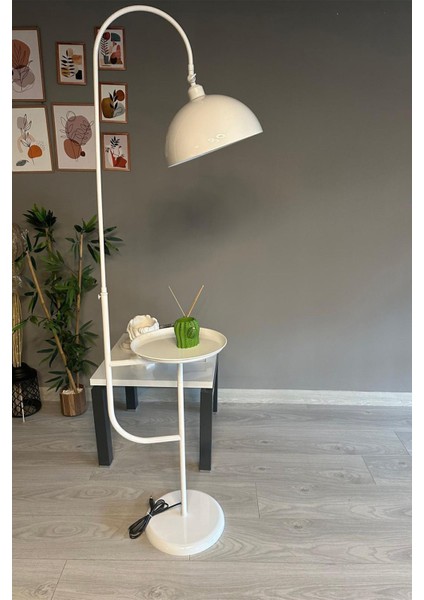 Modern Beyaz Hareketli Sehpa ve Metal Detaylı Aydınlatma, Yükseklik 151-200 cm