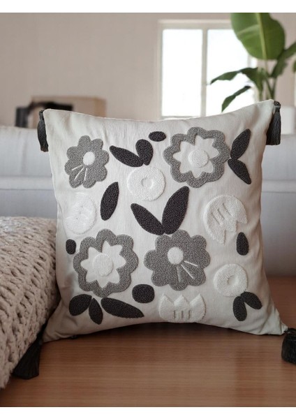 Punch Panç Kırlent Kılıfı 40 x 40 cm Tekli Püsküllü