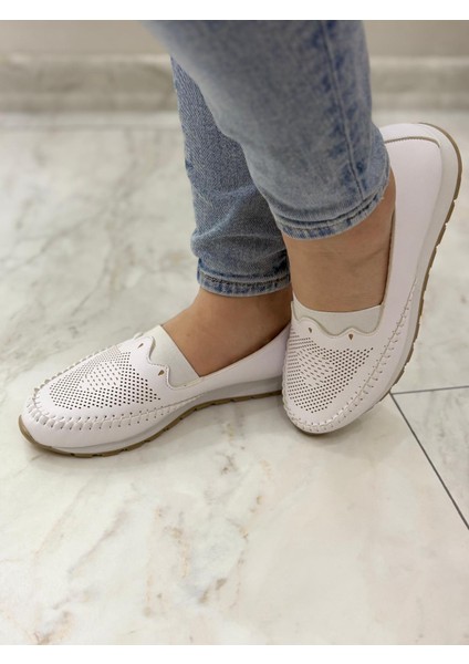 Ortopedik Taban Kadın Günlük Ayakkabı Şık Ve Rahat Tasarım fiyatları