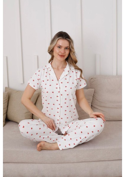 Işılay Beyaz Kirazlı Önden Düğmeli Milan Kumaş Kısa Kollu Bayan Pijama Takımı 3100-B