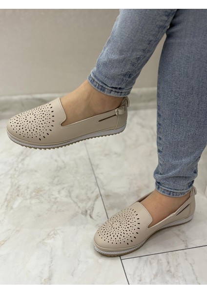Ortapedik Tabanlı Günlük Yumuşak Kadın Ayakkabı - Şık Ve Rahat Tasarım