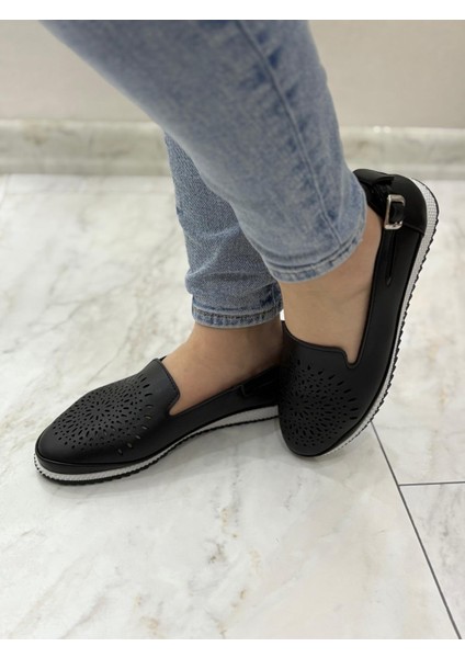 Ortapedik Tabanlı Günlük Yumuşak Kadın Ayakkabı - Şık Ve Rahat Tasarım