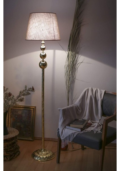 Gold Kaplama Üçlü Küre Modern Metal Lambader - Başlık Rengi Mataro Vizon’dur