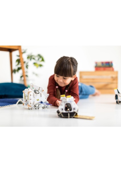 - Story Playset - Space Station