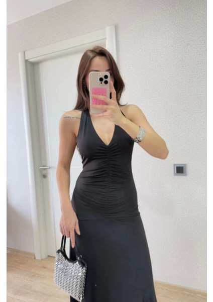 Sırt Dekolteli Uzun Kollu Elbise