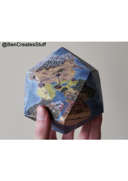 Bir Araya Getirilen Icosahedron (D20)
