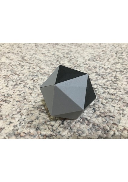 Bir Araya Getirilen Icosahedron (D20)