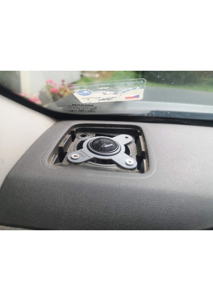 Navara D40 Tweeter Braketi