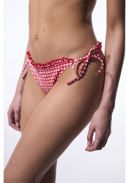 Texas Red Fırfırlı Bağlamalı Bikini Altı