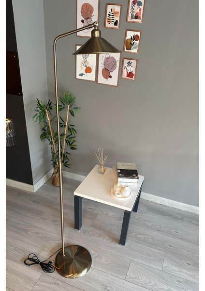 Eskitme Lambader Hareketli Başlık Modern Dekoratif Metal Salon Oturma Odası Çalışma Odası Lambası