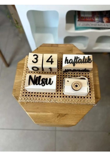 İsimli Renkli 3 Boyutlu Bebek Ahşap Hatıra Küpü Anı Küpü + Ahşap Fotoğraf Makinesi Seti / Türkçe fırsatları
