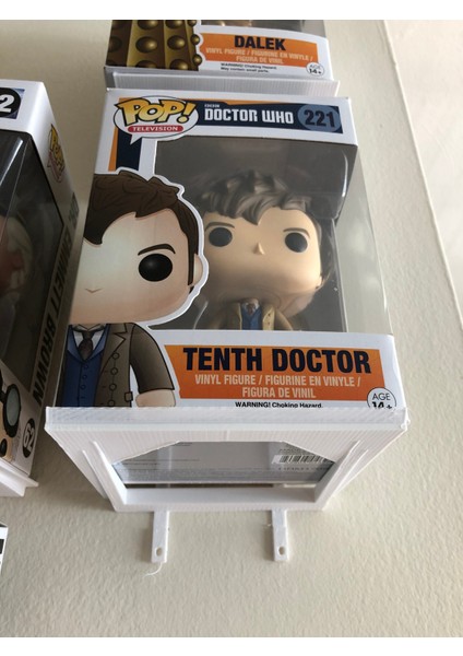 Funko Pop Yüzer Raf Sadece Plastik Aparattır.