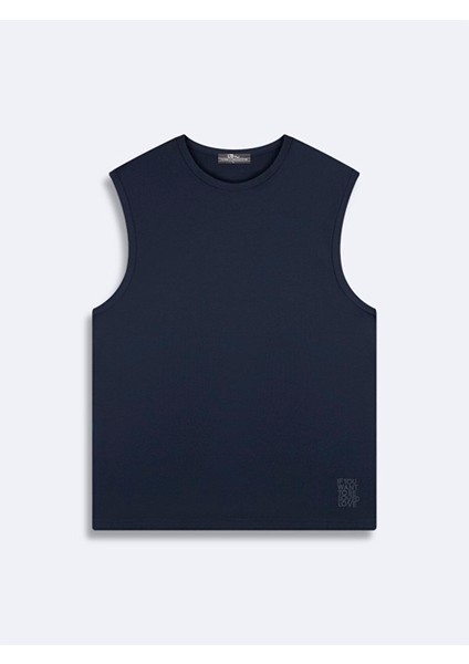 Lacivert Atlet