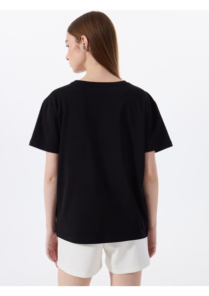 Bisiklet Yaka Düz Siyah Kadın T-Shirt M5SL-TST1858 fırsatları