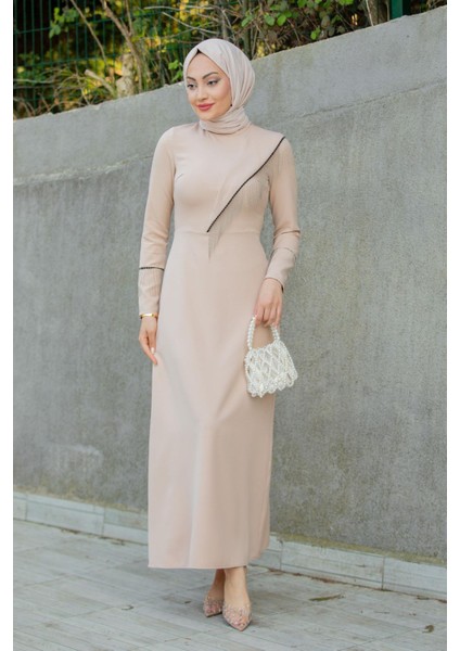 Lienna Zincir Aksesuarlı Özel Gün Elbise-Bej