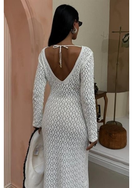 Göğüs Aksesuar ve Pencereli Triko Elbise 2852