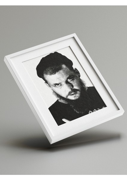 Fotoğrafınızdan Kişiye Özel Karakalem Çizim Portre Tablo 21 cm x 29.7 cm fırsatları