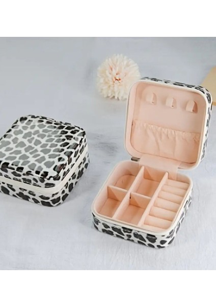Seyahat Boy Leopar Desenli İçi Kadife Bölmeli Takı Kutusu Organizer