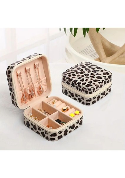 Seyahat Boy Leopar Desenli İçi Kadife Bölmeli Takı Kutusu Organizer fırsatları